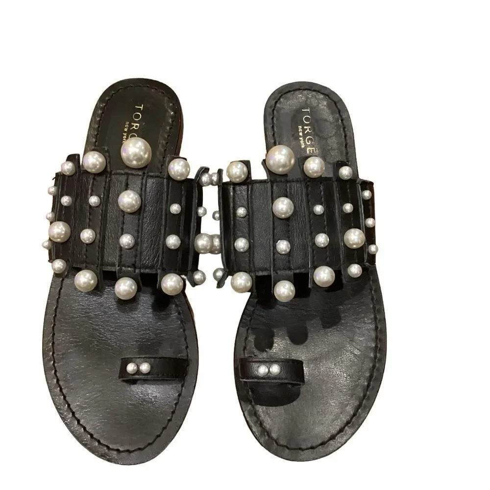 Torgeis Black Leather Flat Toe Ring Pearl Sandals 6.5